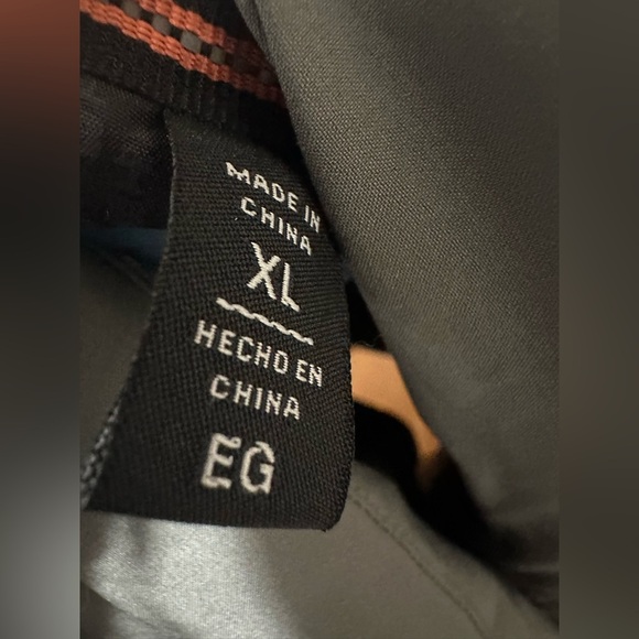 Bass Outdoor Men’s Quilted Puffer Vest XL Full Zip Sleeveless Jacket Gray - Picture 4 of 7